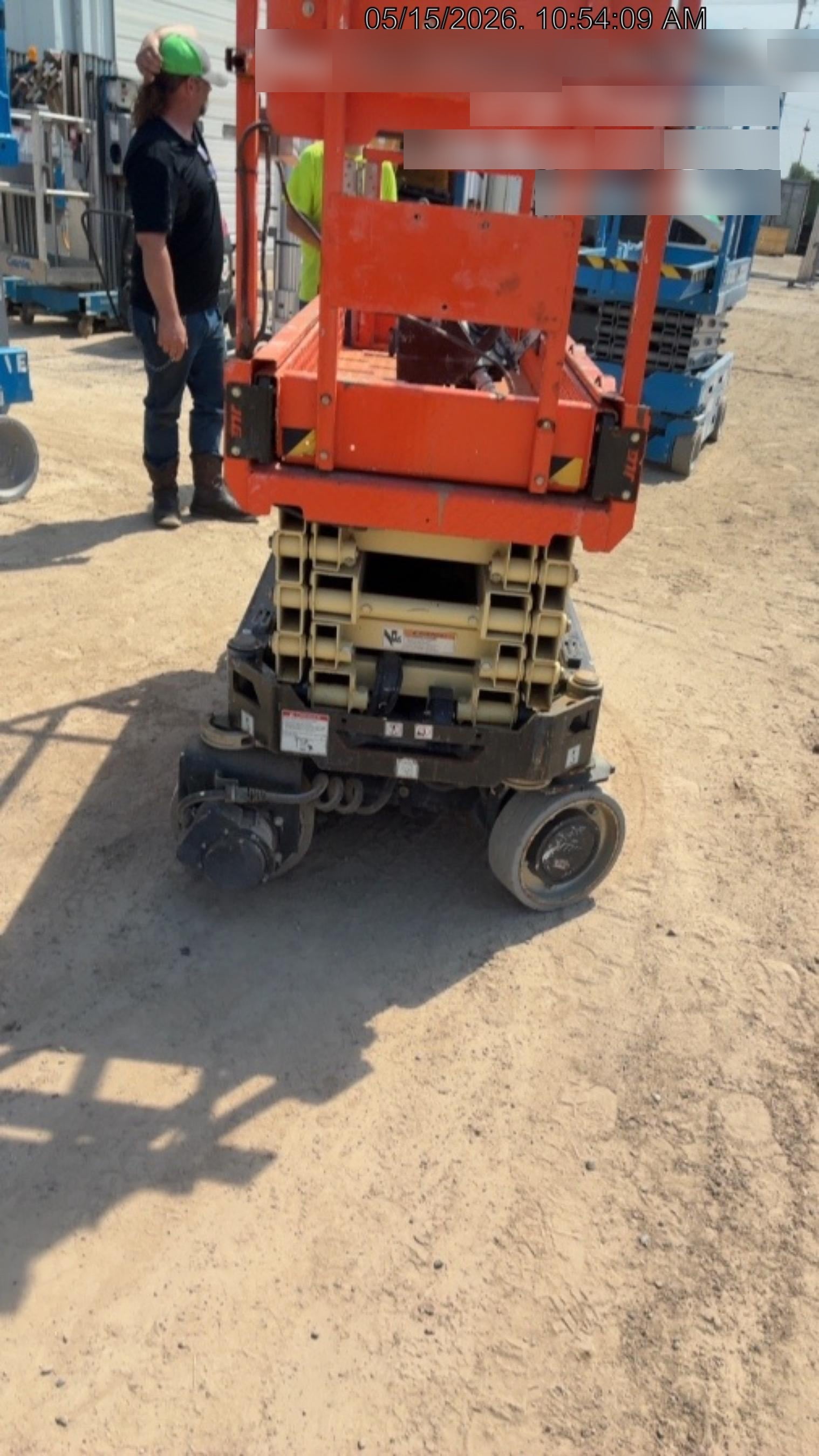 2022 JLG ES1932