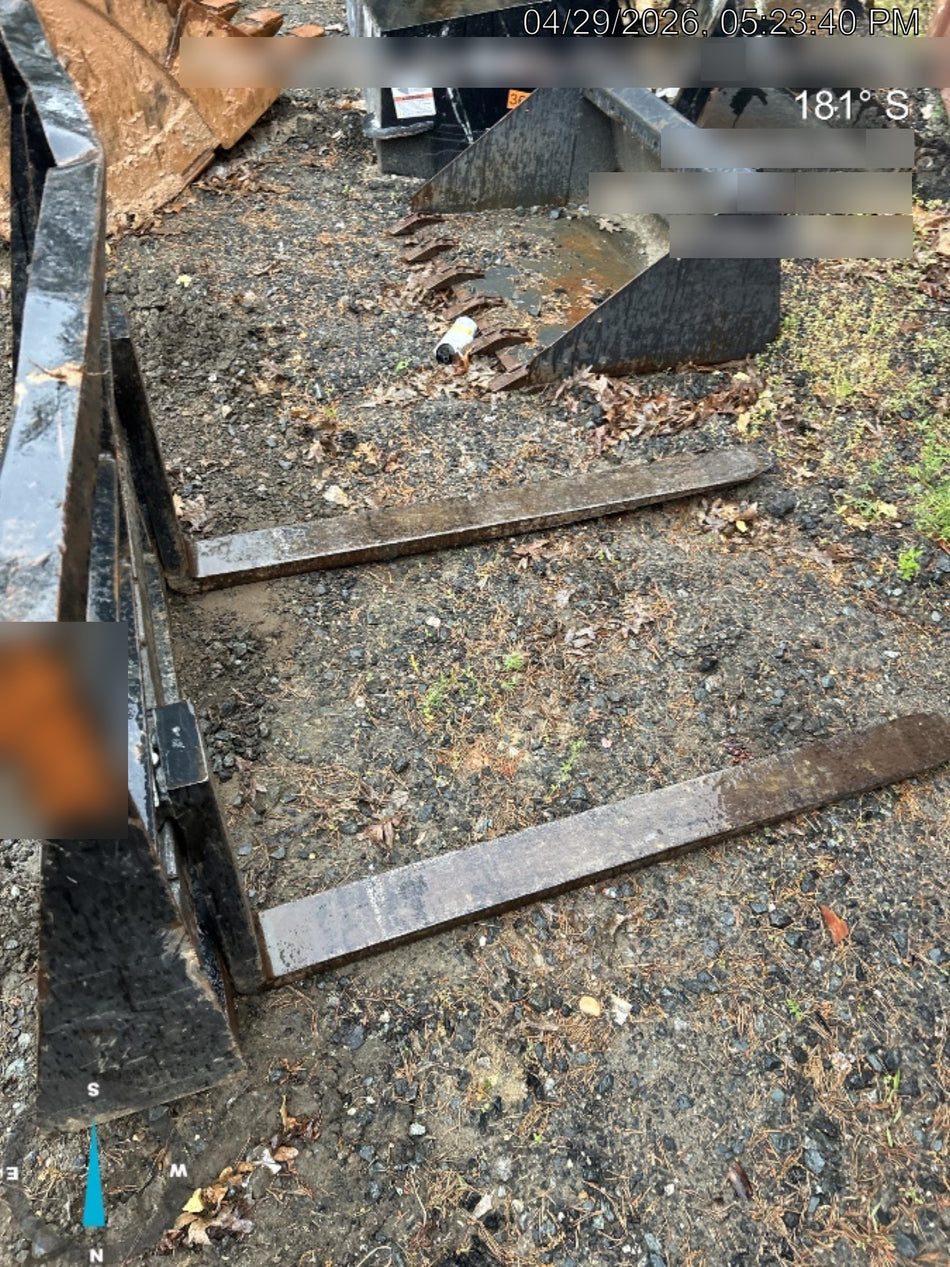 2021 PALADIN 48" Pallet Forks - Paladin