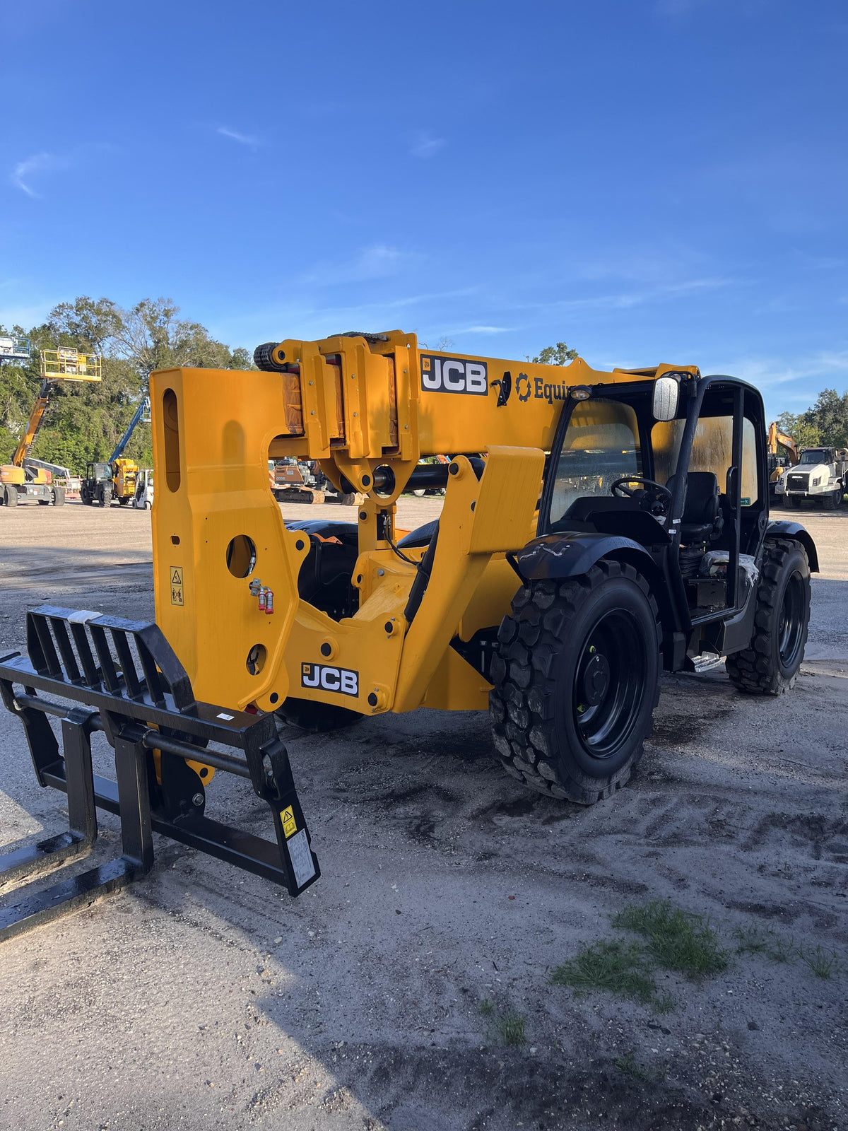 2026 JCB 510-56
