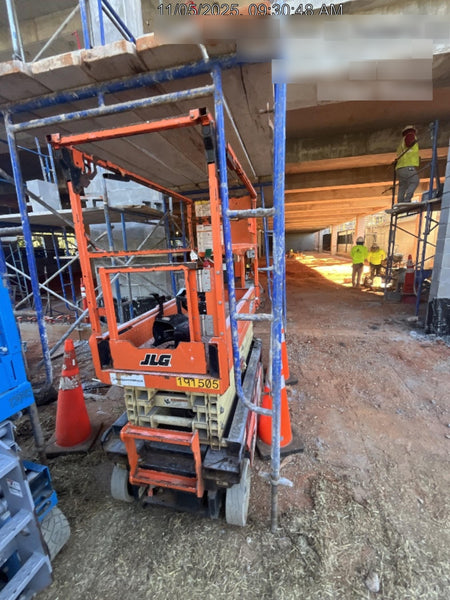 2021 JLG ES1932