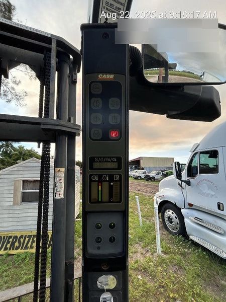 2017 CASE 586H
