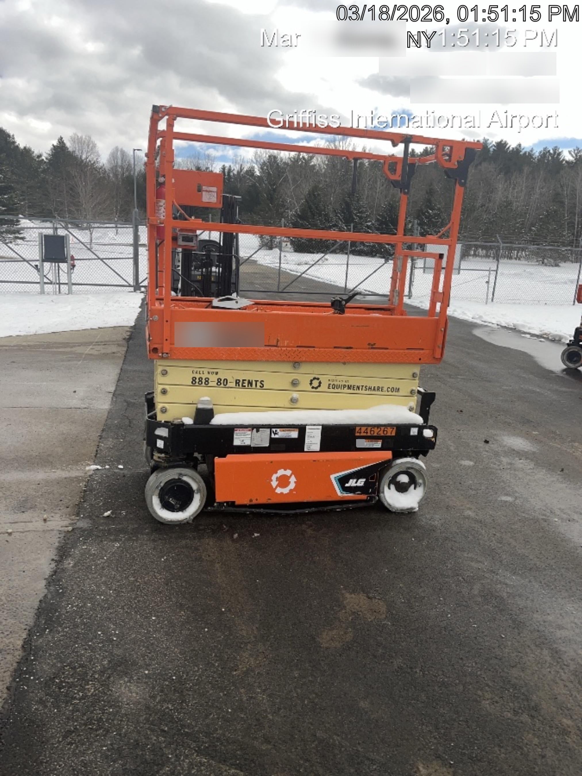 2024 JLG ES1932