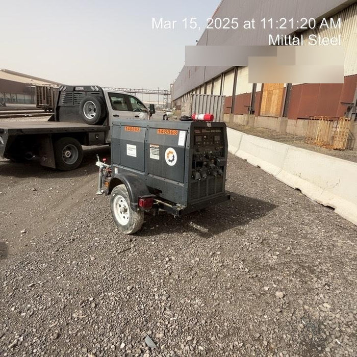2021 Lincoln Electric Dual Maverick 200/200X Ready Pak 3 (includes trailer, cable rack, fender light kit)