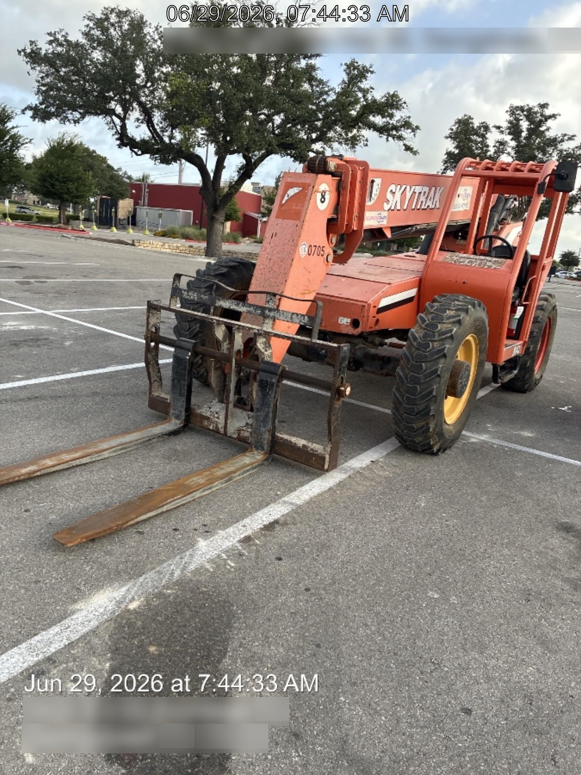 2007 Skytrak 8042 Skytrak 8042, 42' Reach, 8000 lb capacity