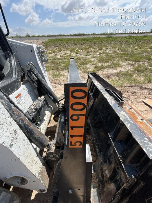 2025 ARROW MATERIAL HANDLING F5100CB - 72"