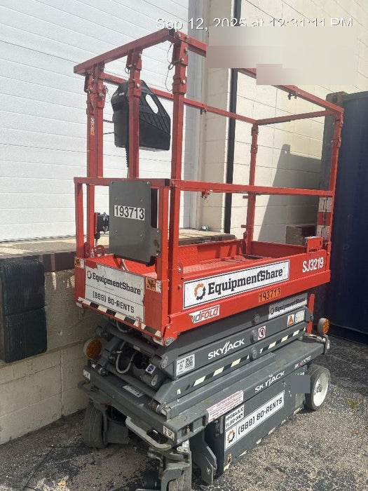 2021 SKYJACK SJ3219