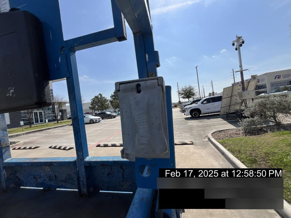 2017 Genie GS-4047 Standard