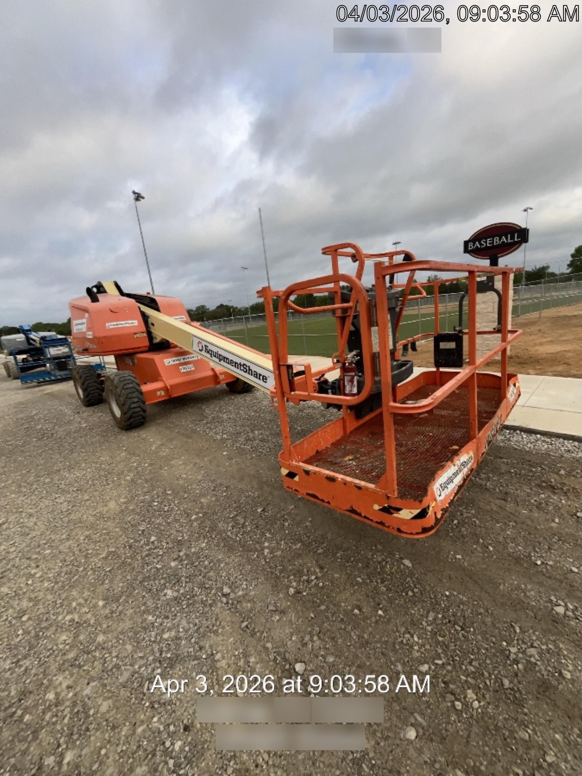 2021 JLG 400S