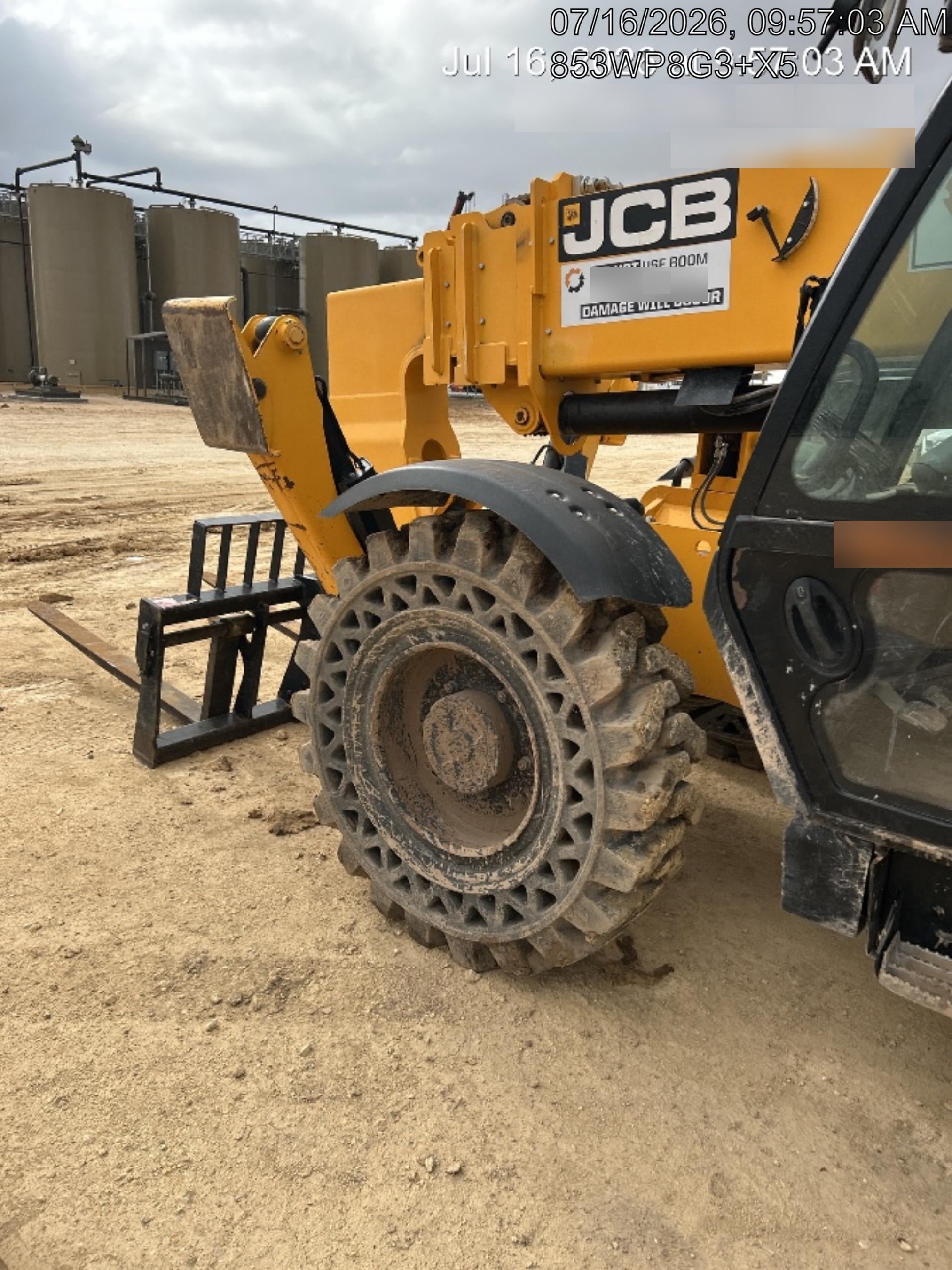 2022 JCB 510-56