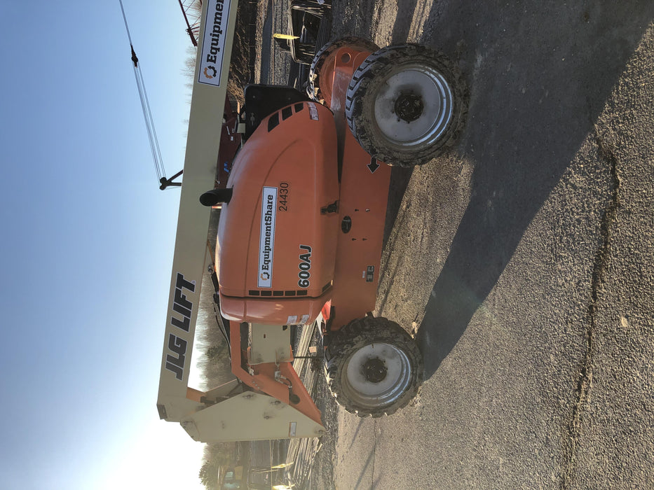 2019 JLG 600AJ