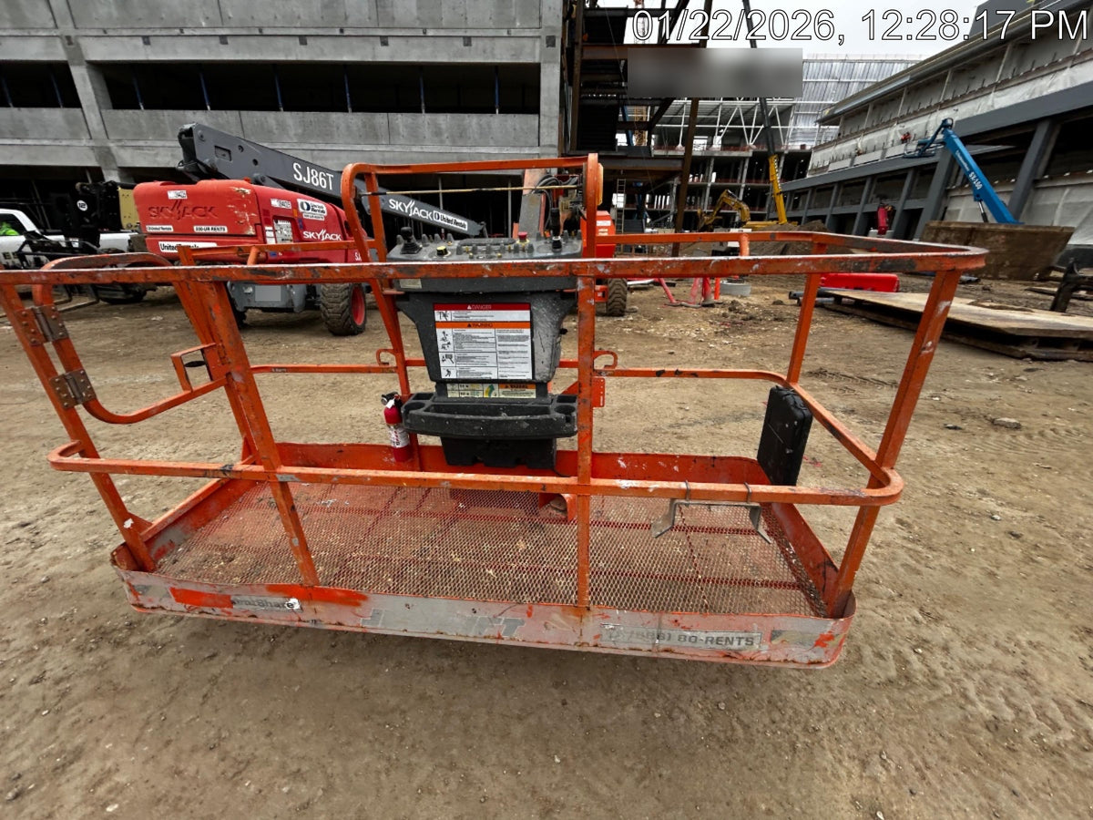 2021 JLG 860SJ