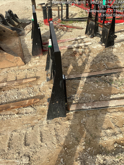 2022 ARROW MATERIAL HANDLING 72" Pallet Forks - Arrow