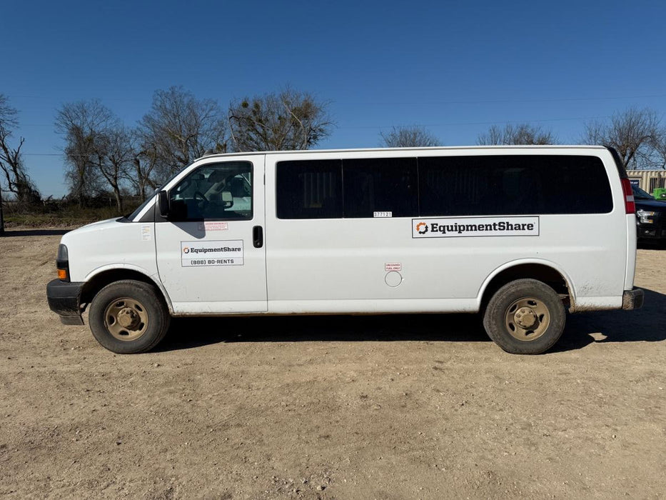 2023 CHEVROLET Express Van - Rental