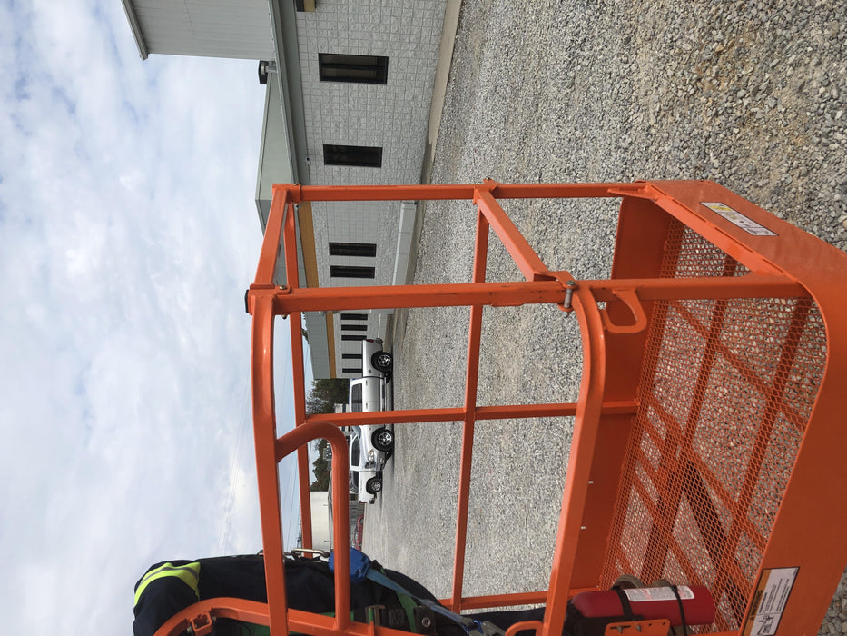 2019 JLG 460SJ Deutz Diesel Engine, FF Non Marking Tires, Rotating Beacon, Welder-Ready Package