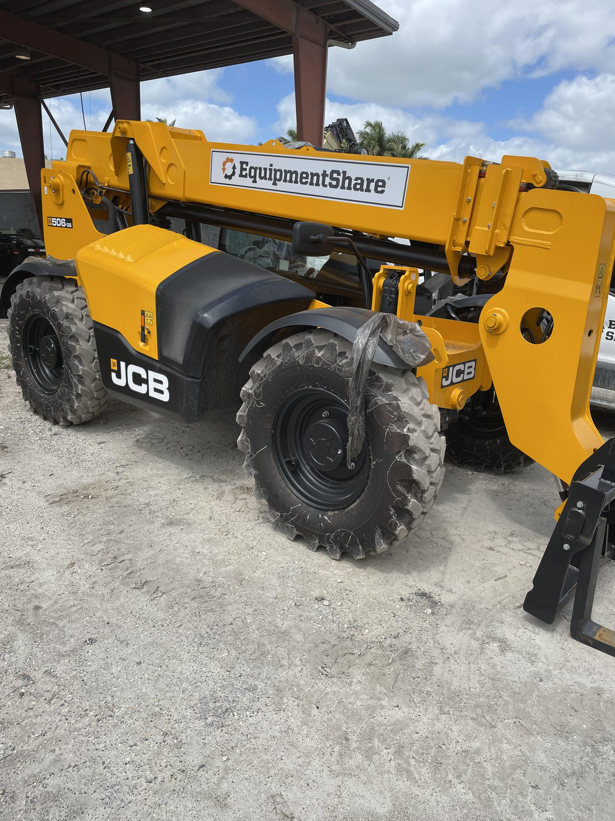 2023 JCB 506-36