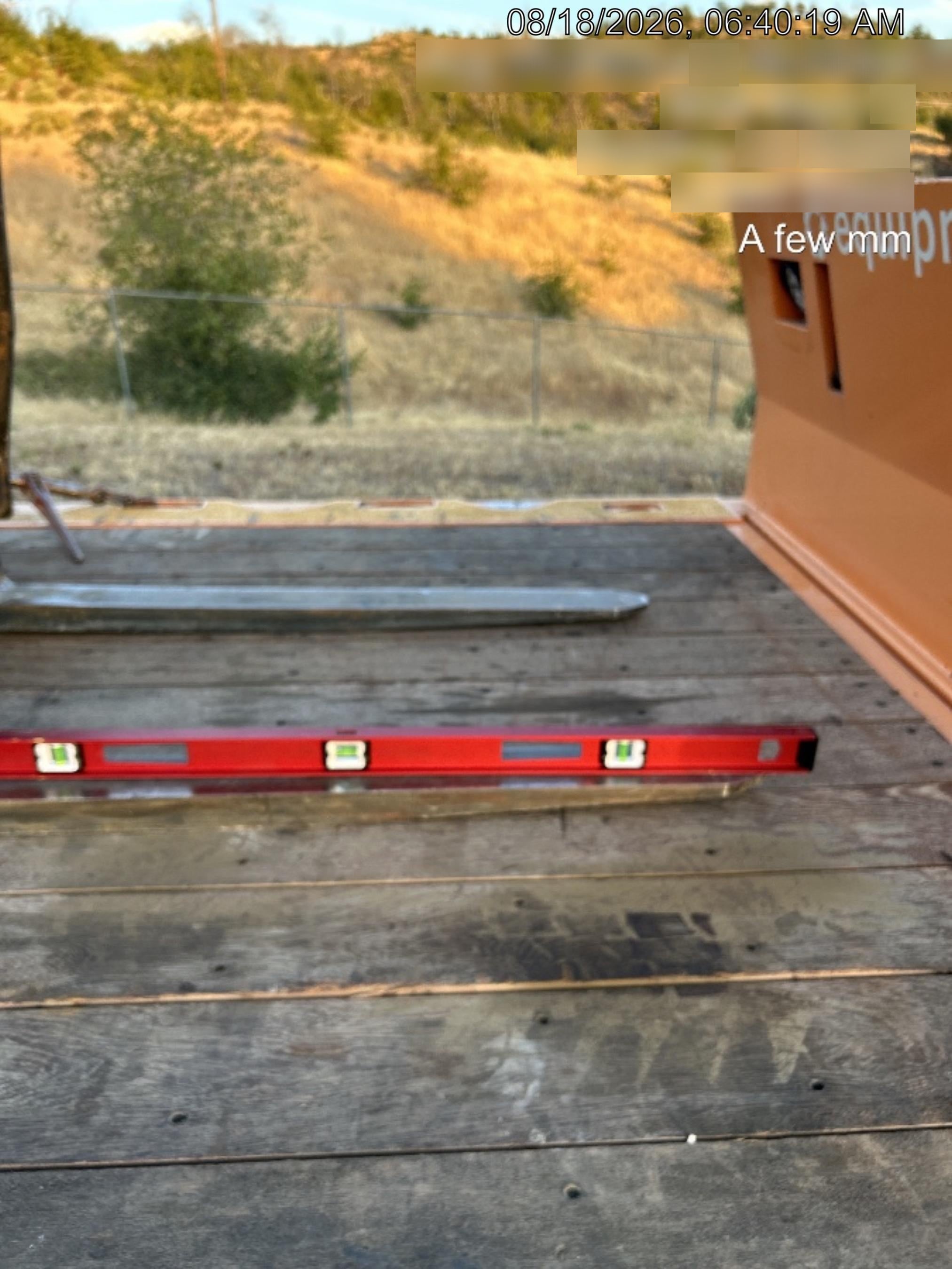 2025 JLG 519