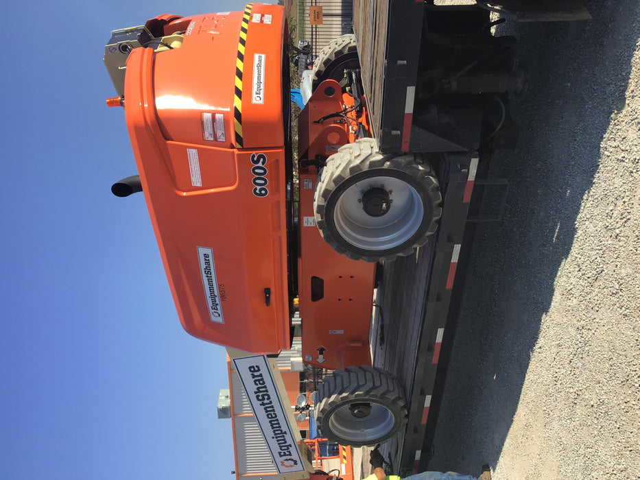 2020 JLG 600S