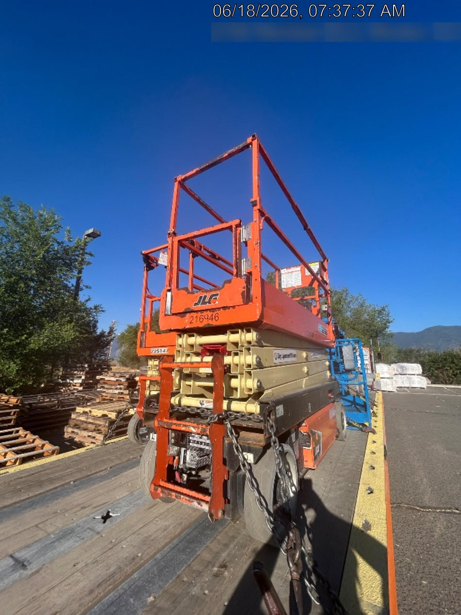 2022 JLG ES2632