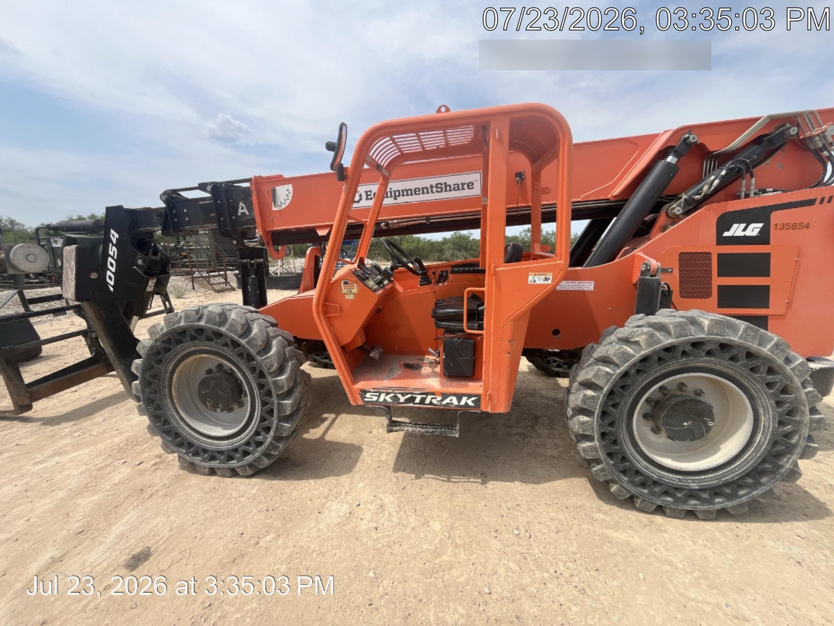 2021 SKYTRAK 10054