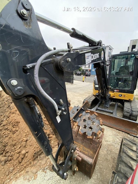 2021 DOOSAN 30" Bucket - Doosan
