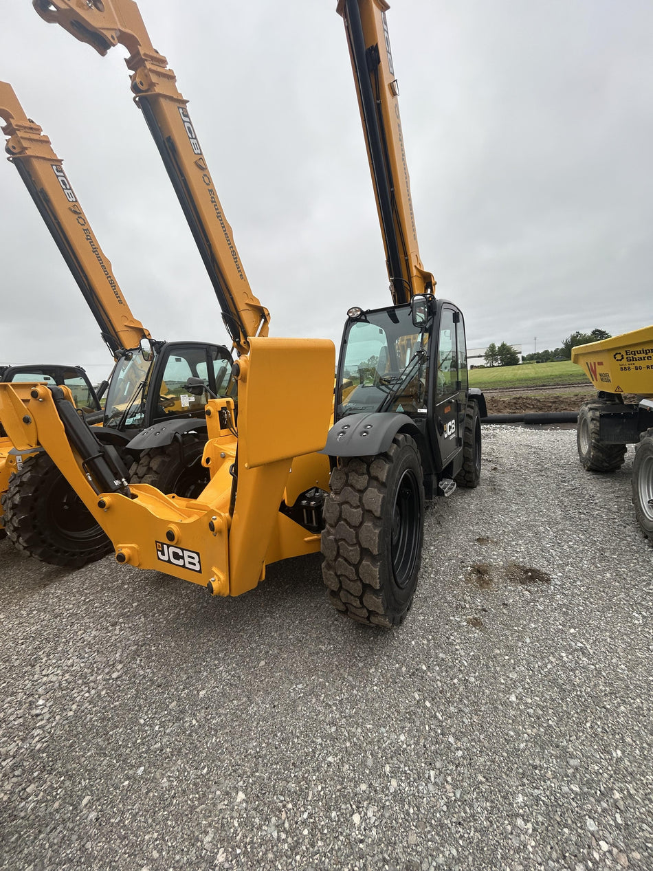 2026 JCB 512-56