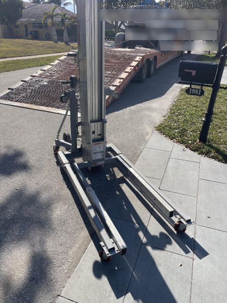 2023 GENIE SLC-24