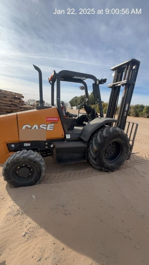2023 CASE 588H