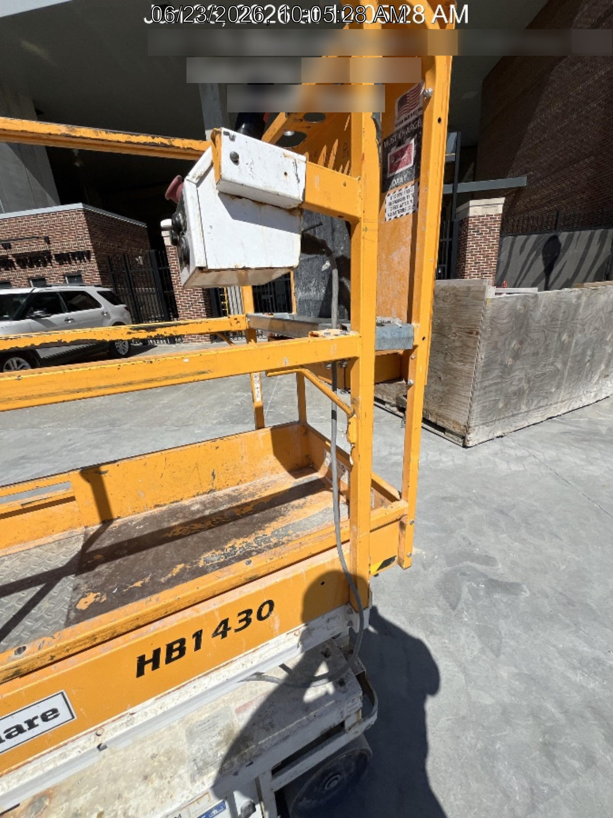 Custom Equipment HB-1430 <ul>
 <li>Hy-Brid Scissor Lift</li>
  <li>Platform capacity up to 670 lbs.</li>
  <li>Working height up to 20 ft</li>
  <li>Weighs under 1,700 lbs.</li>
  <li>Non-marking wheels </li>
</ul>