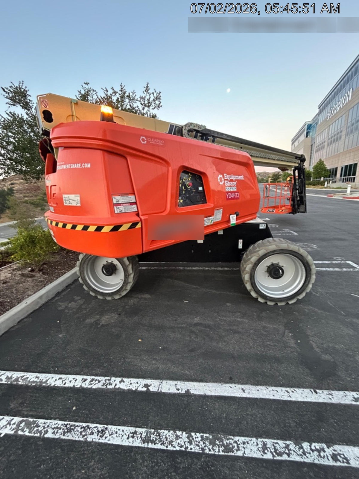 2025 JLG 660SJ