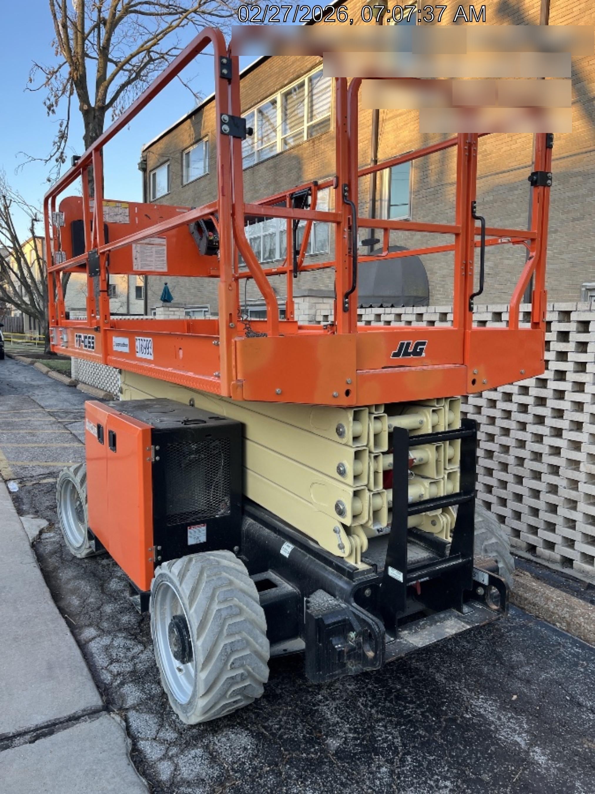 2022 JLG RT4069