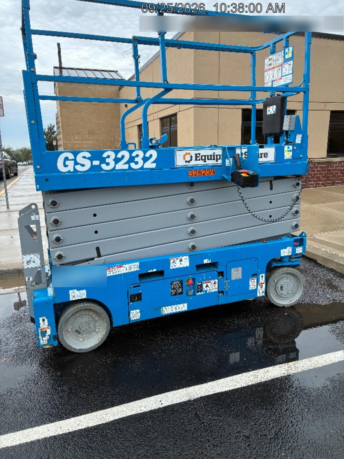 2023 GENIE GS-3232