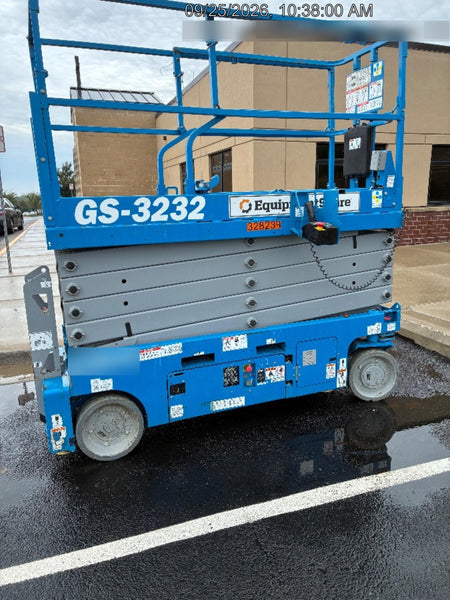 2023 GENIE GS-3232
