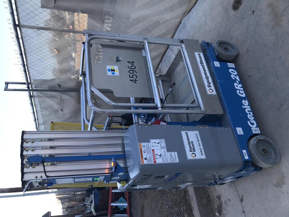 2019 GENIE GR-20