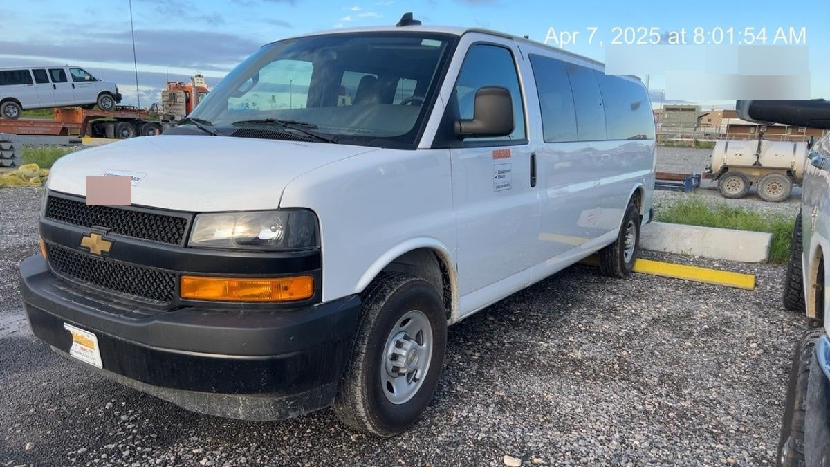 2025 CHEVROLET Express Van - Rental