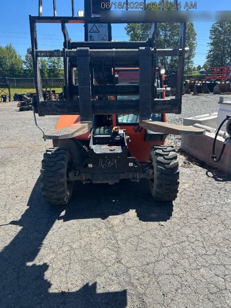 2025 JLG 519