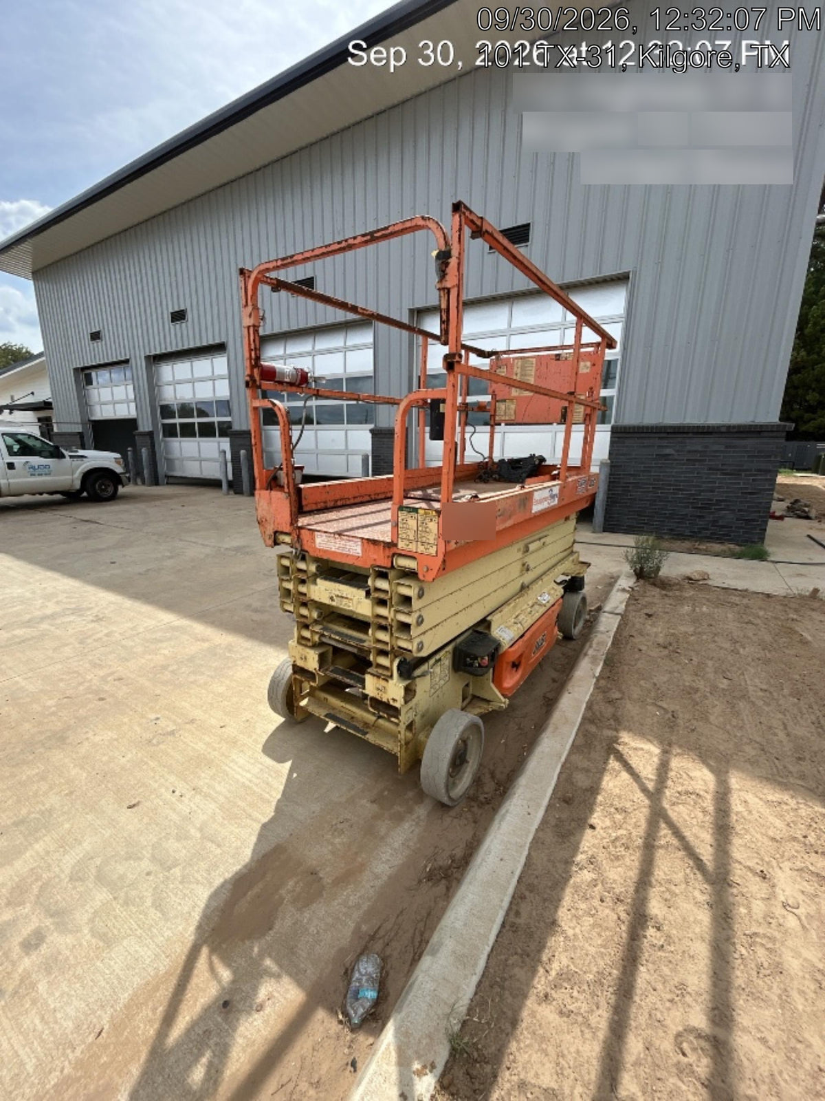 2016 JLG 3246ES