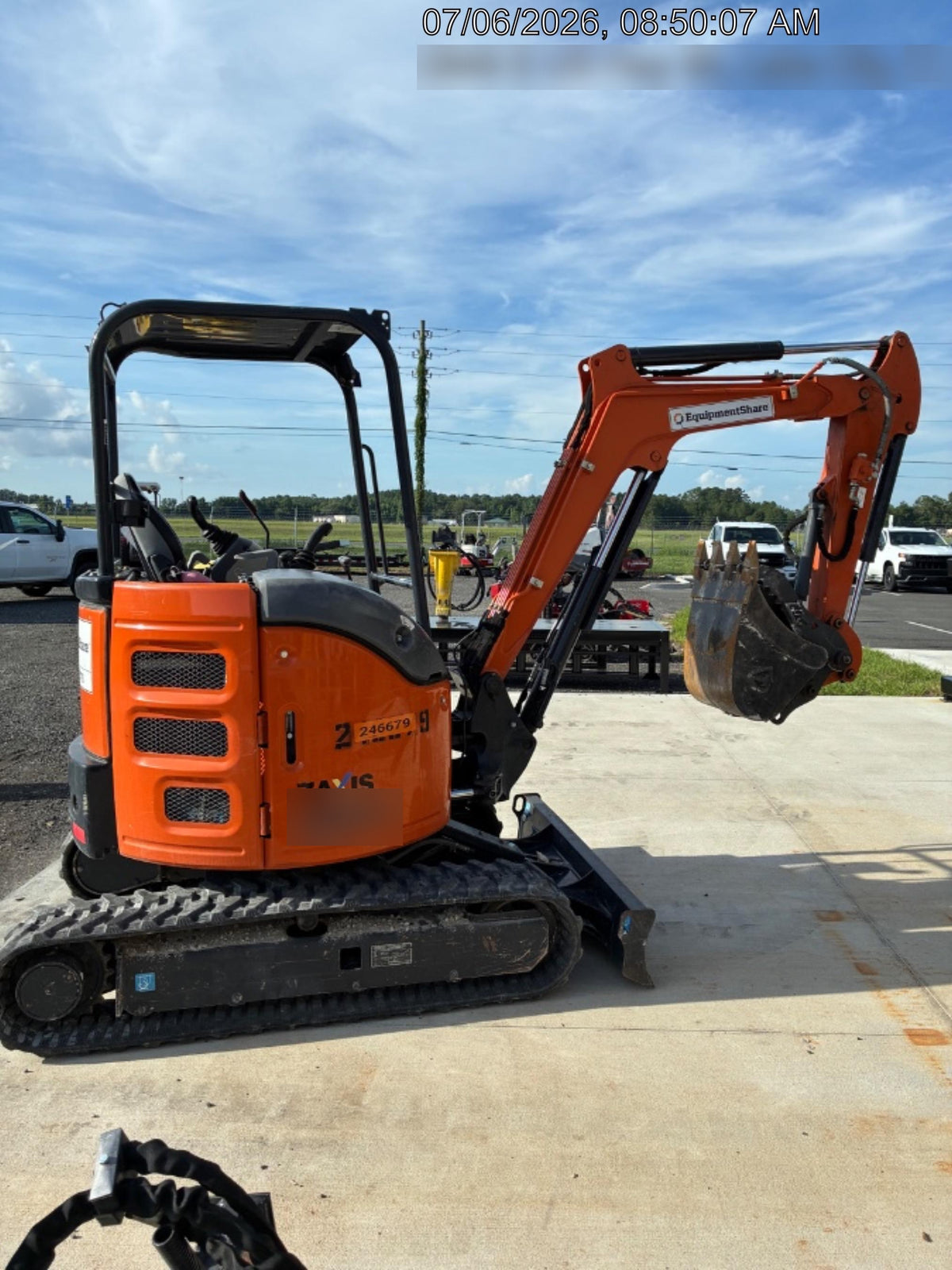 2022 HITACHI ZX26U-5N