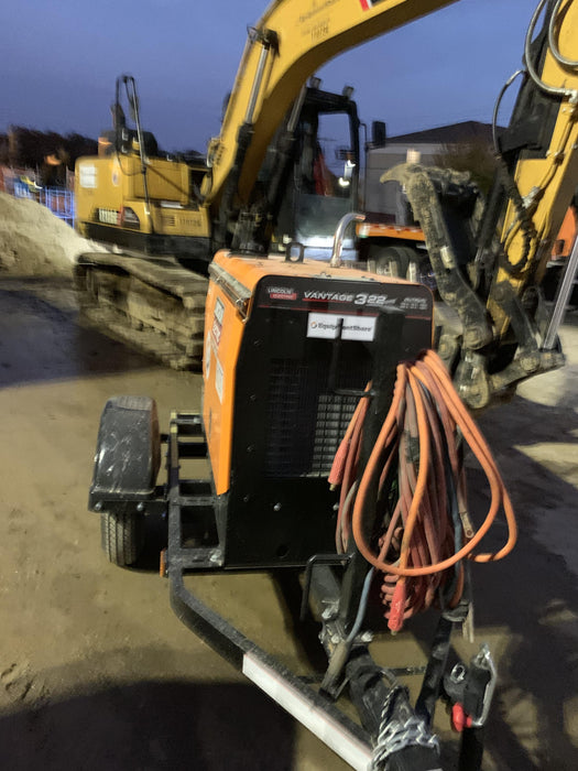 2021 Lincoln Electric Vantage 322 Vantage 322 Ready Pak 3 w/ Decals, ORANGE (includes trailer, cable rack, fender light kit) NO Telematics