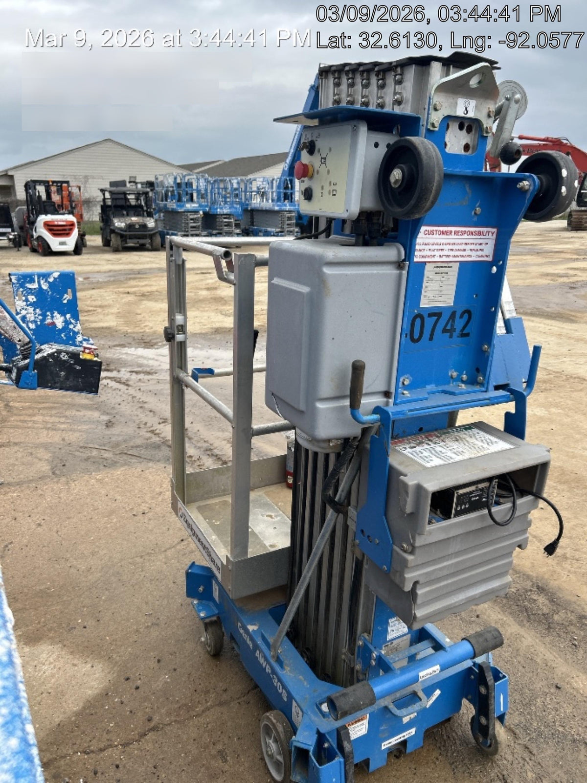 2019 GENIE AWP-30S
