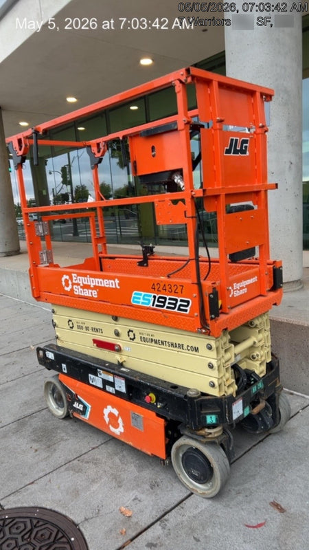 2024 JLG ES1932