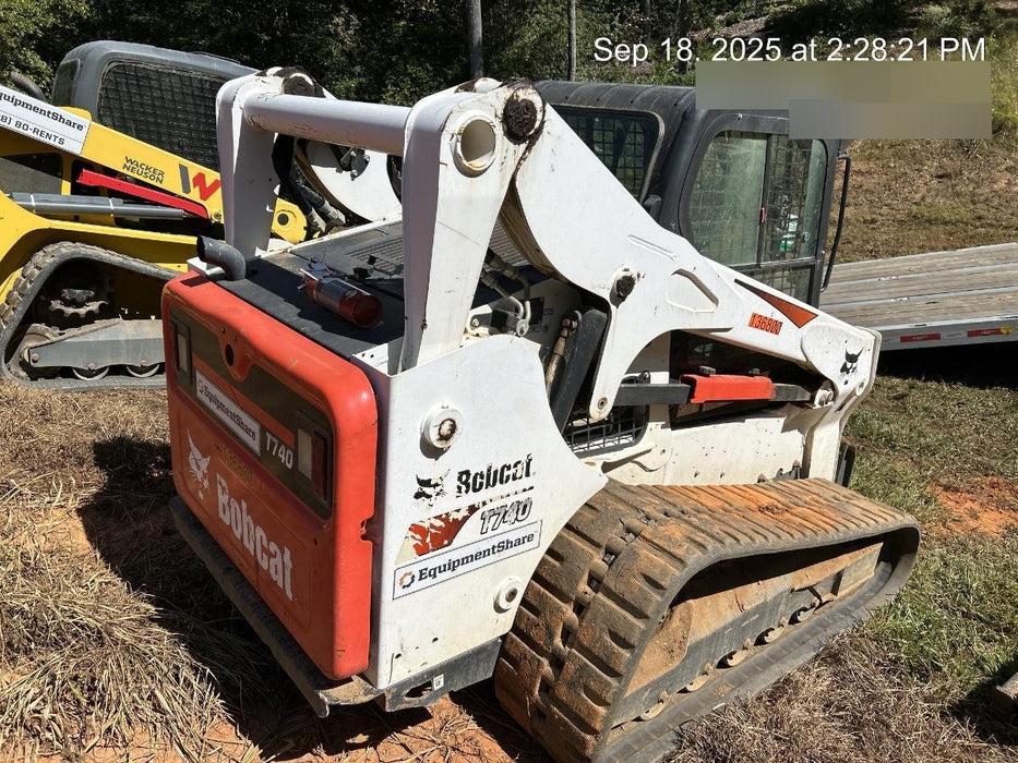 2021 BOBCAT T740