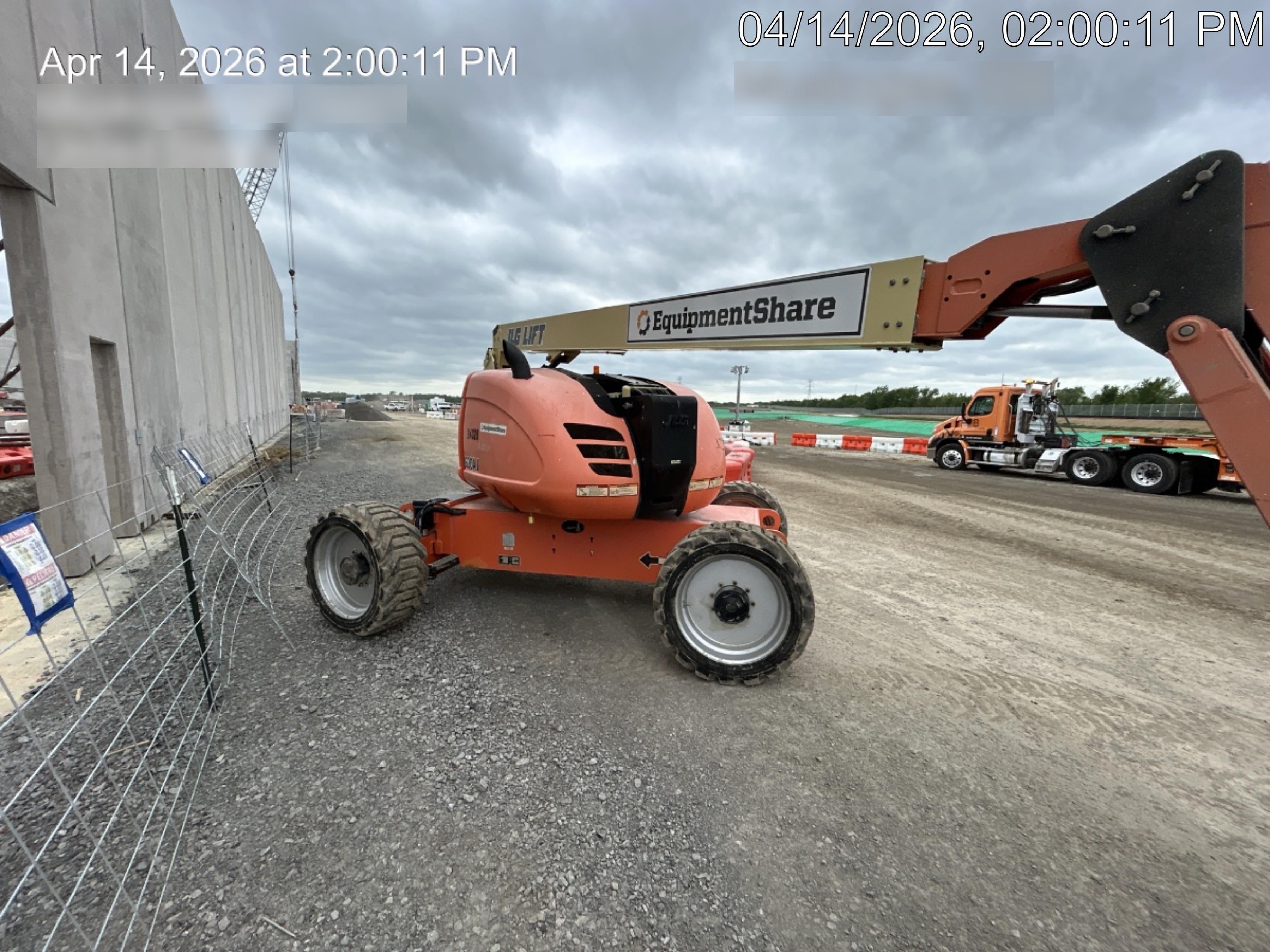 2019 JLG 600AJ