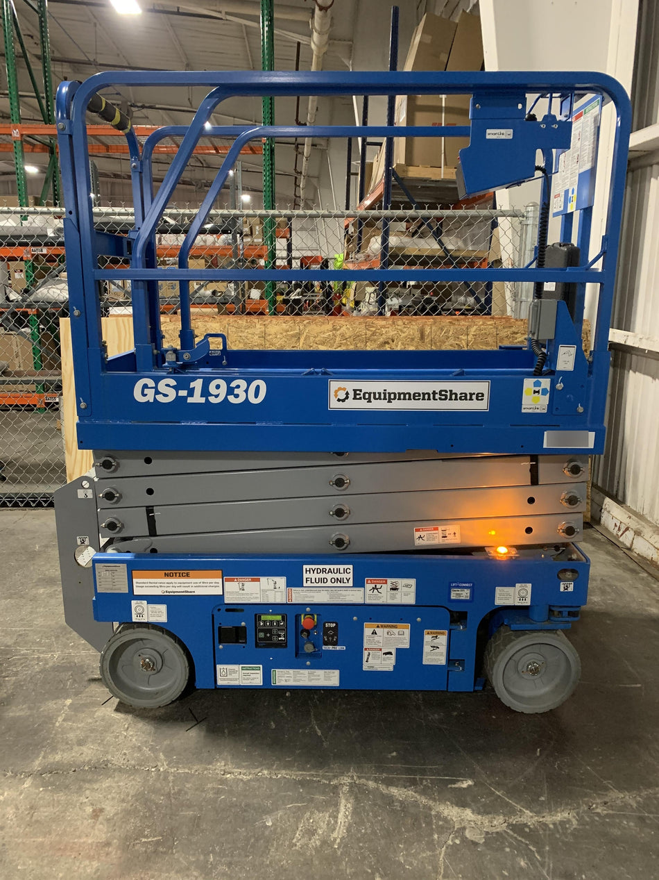 2019 Genie GS-1930 Half Height Swing Gate, 800W Inverter