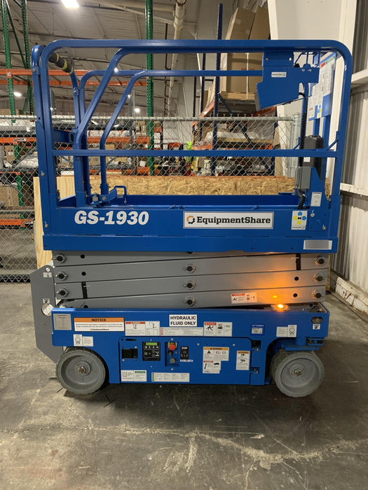 2019 Genie GS-1930 Half Height Swing Gate, 800W Inverter