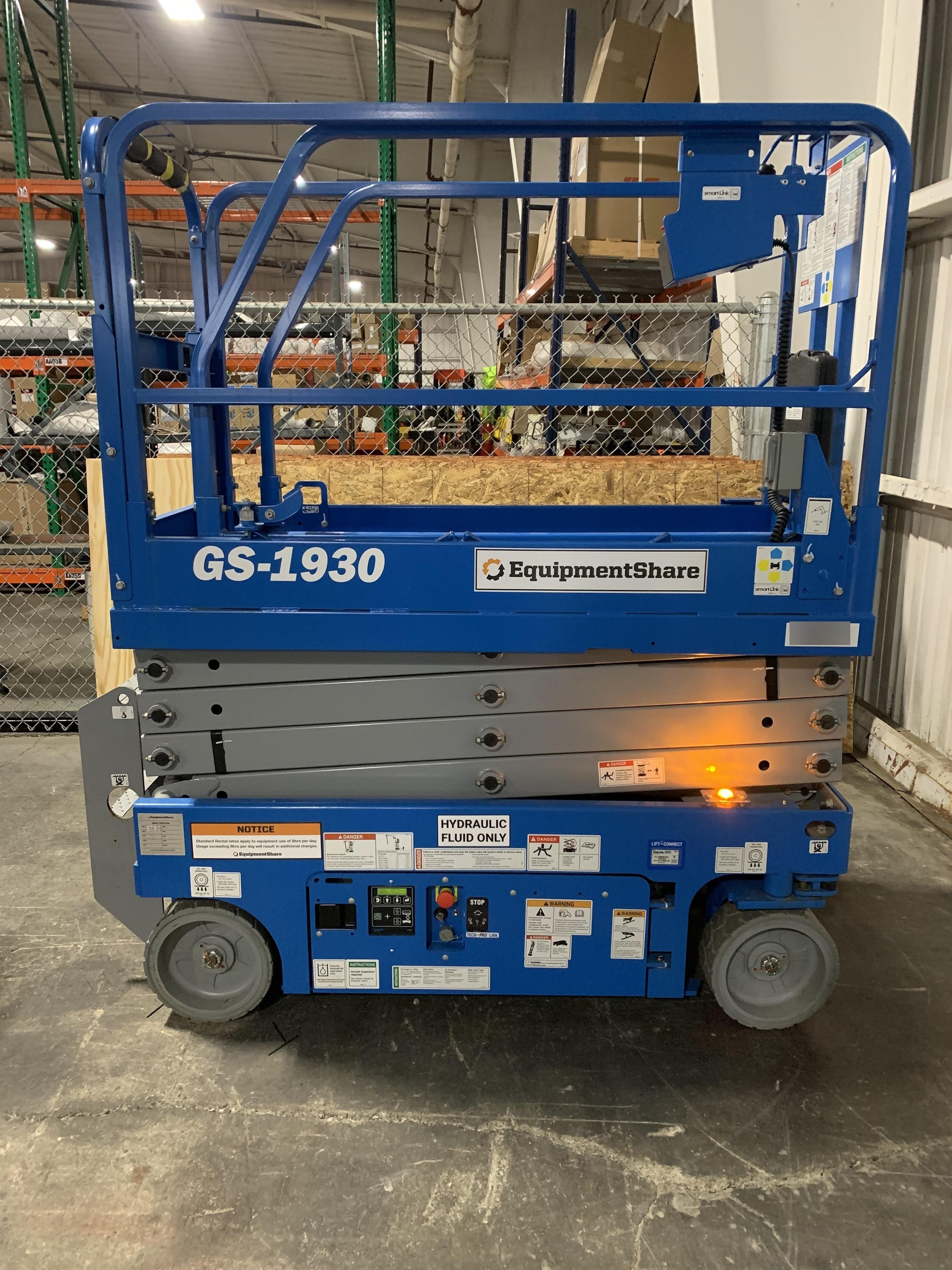2019 Genie GS-1930 Half Height Swing Gate, 800W Inverter