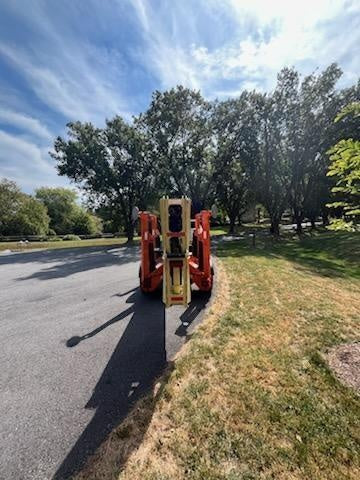 2021 JLG T500J
