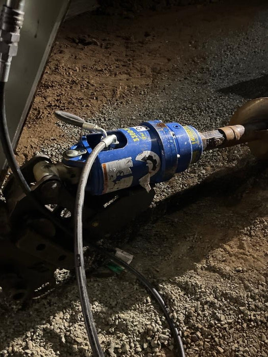 2023 AUGER TORQUE 3300-30