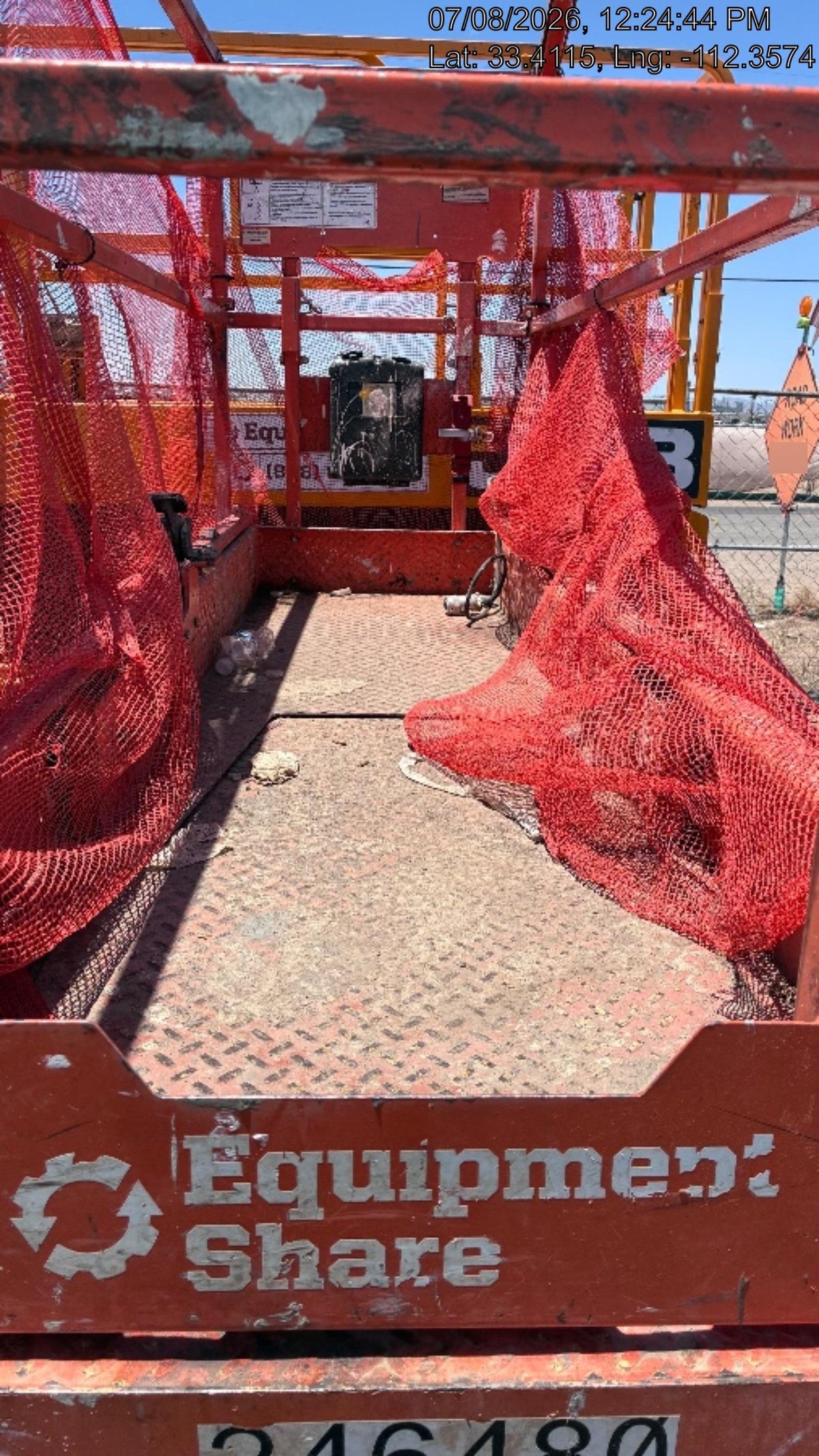 2022 JLG ES2632