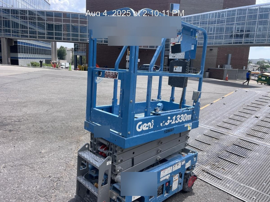 2021 GENIE GS-1330m