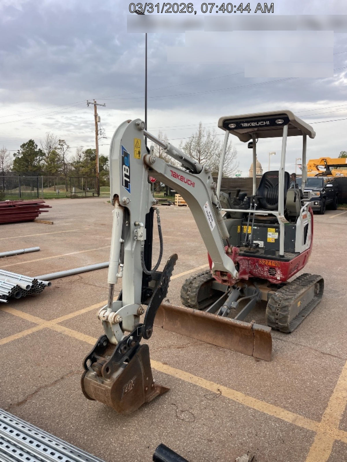 2023 TAKEUCHI TB20e